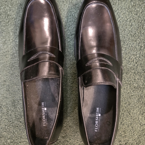 Florsheim Other - Men's Black Florsheim Dress Shoes